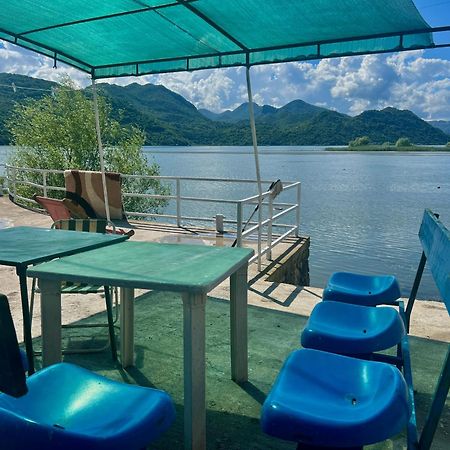 Lakeside Harmony Apartment Golubovci Luaran gambar